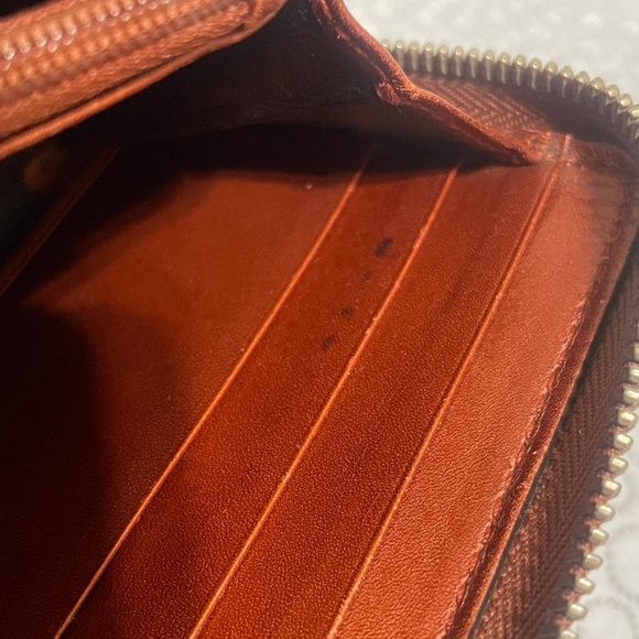 Gucci Orange/Brown Leather Wallet with SilverLogo - Picture 8 of 12